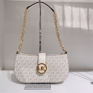 Michael Kors Carmen Shoulder bag
